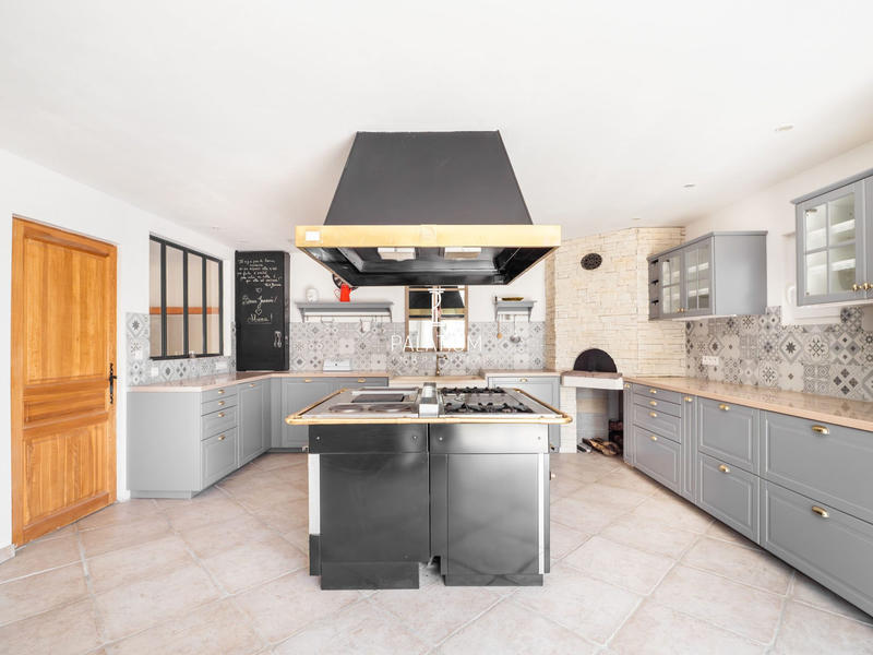 Maison - 165 m² - 5 pièces