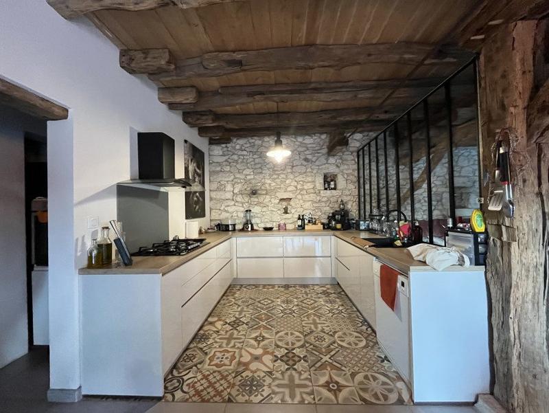 Maison ancienne - 195 m² - 5 pièces