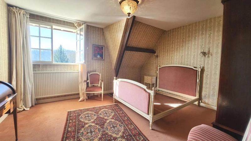 Maison - 177 m² - 7 pièces