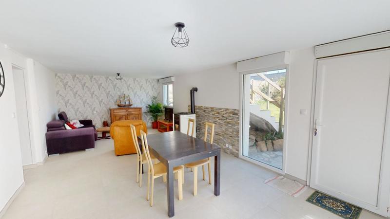 Maison - 212 m² - 9 pièces