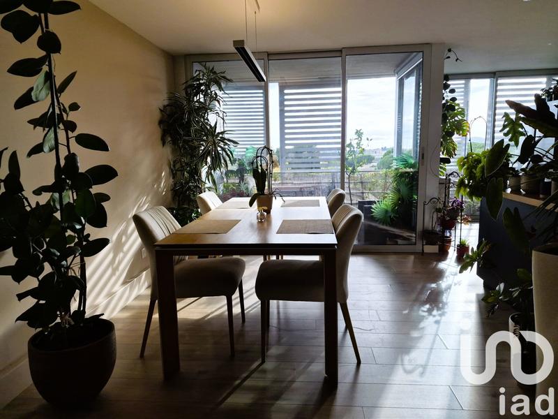 Appartement - 110 m² - 4 pièces