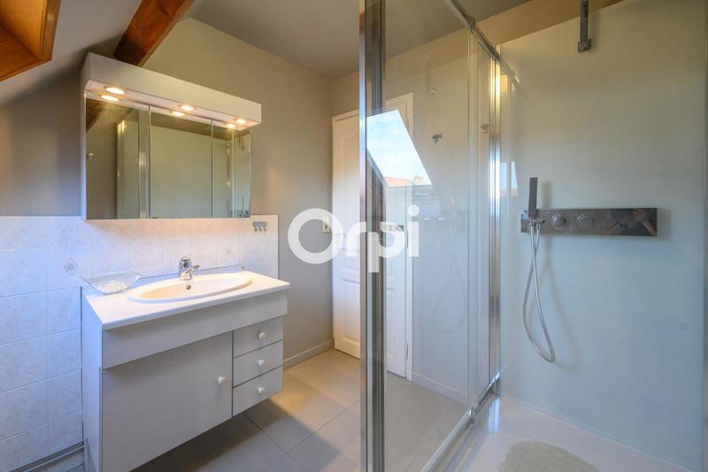 Villa - 230 m² - 6 pièces