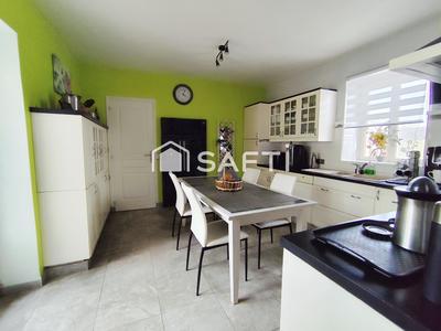 Maison - 177 m² - 7 pièces