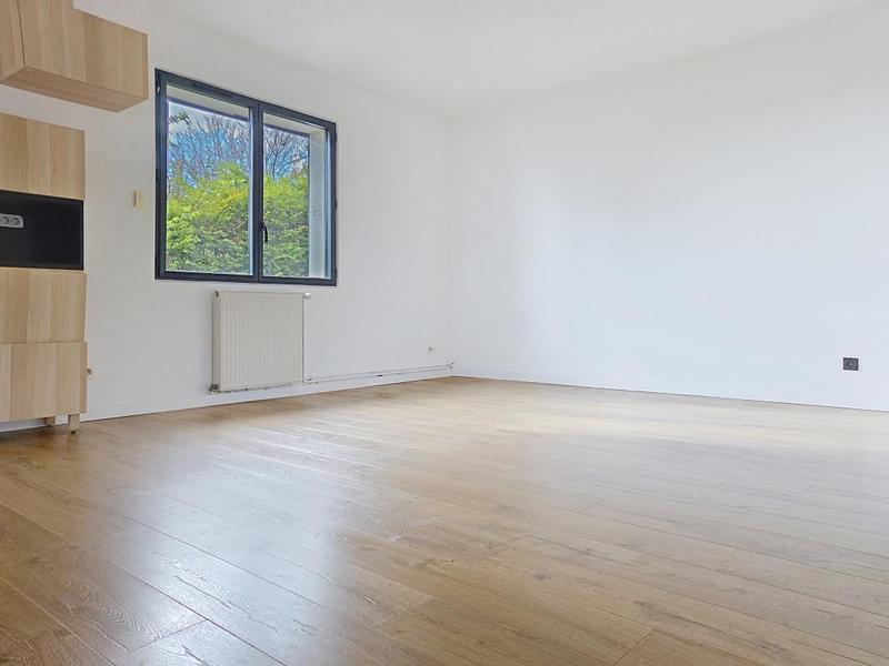 Maison - 192 m² - 5 pièces