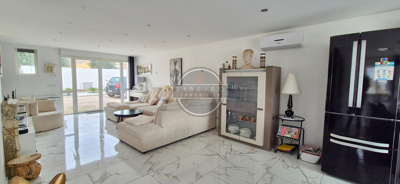 Villa - 161 m² - 5 pièces