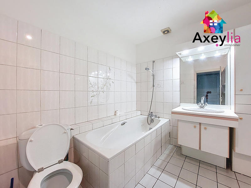 Maison de village - 205 m² - 10 pièces