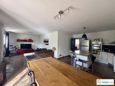 Maison - 82 m² - 4 pièces