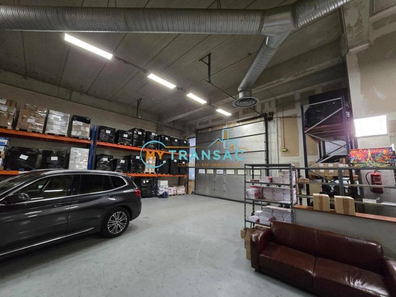 Local d'activités - 282 m²