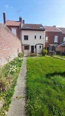 Maison - 105 m² - 5 pièces