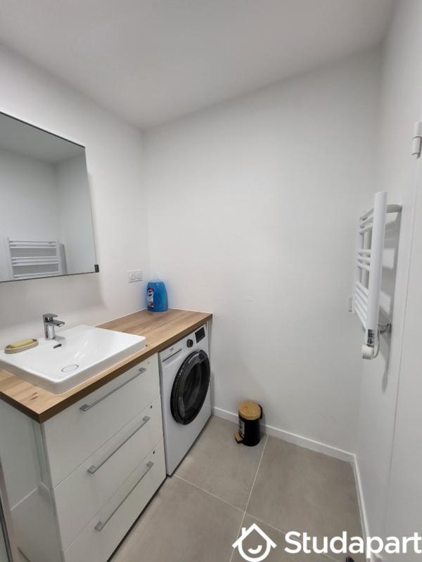 Chambre - 9 m² - 1 pièce