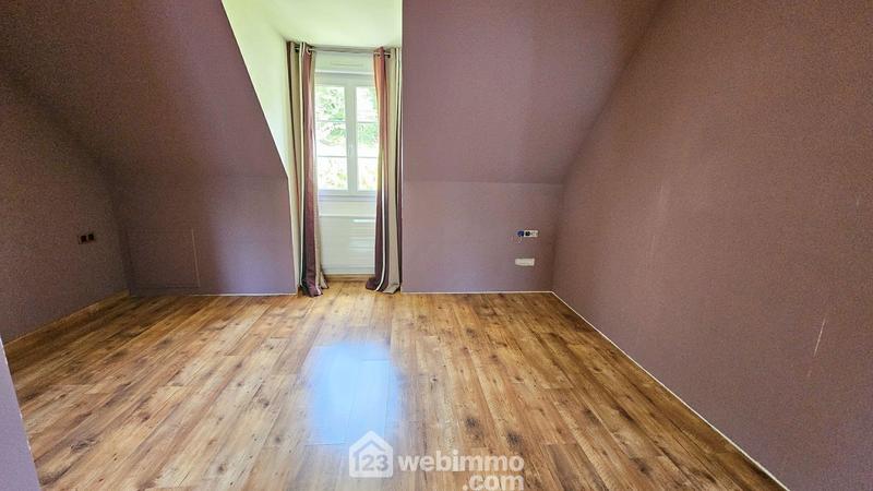 Maison - 203 m² - 8 pièces