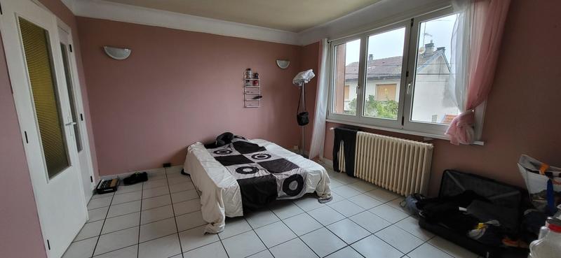 Maison traditionnelle - 150 m² - 6 pièces