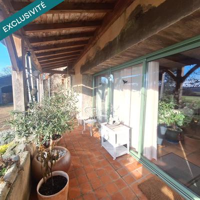 Maison - 121 m² - 7 pièces