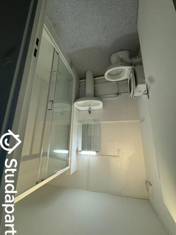 Chambre - 9 m² - 1 pièce