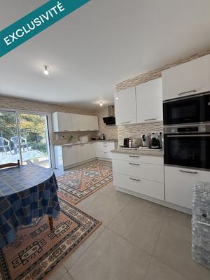 Maison - 127 m² - 9 pièces