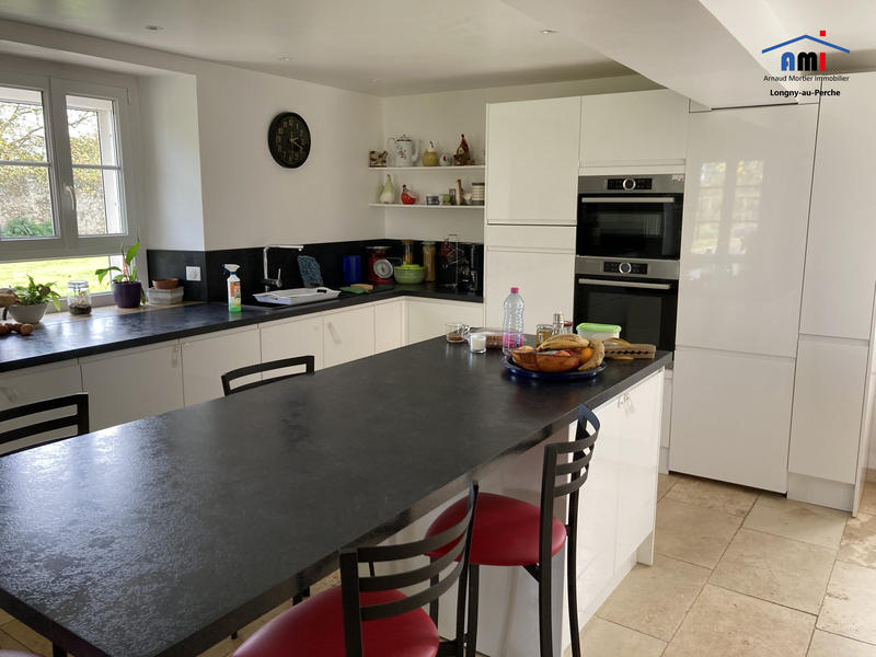 Maison - 380 m² - 7 pièces