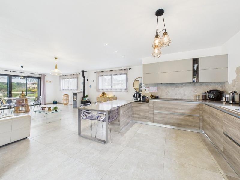 Maison contemporaine - 134 m² - 5 pièces