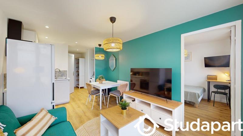 Chambre - 11 m² - 1 pièce