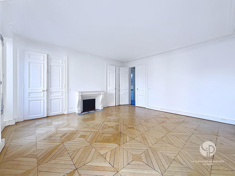 Bureau - 129 m² - 5 pièces