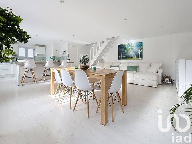 Maison - 193 m² - 7 pièces