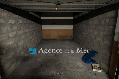 Parking / Garage - 12 m²