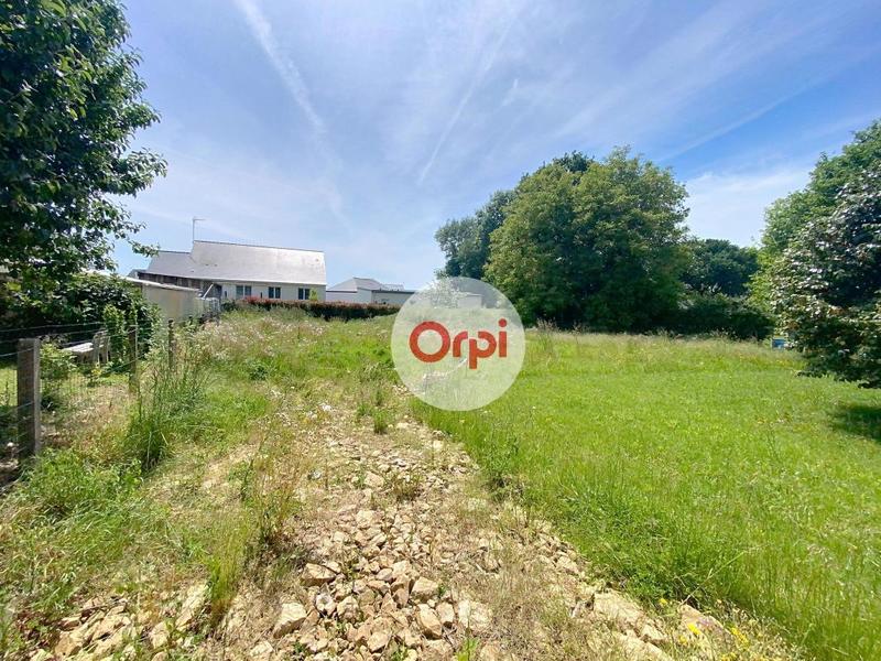 Terrain constructible - 697 m²