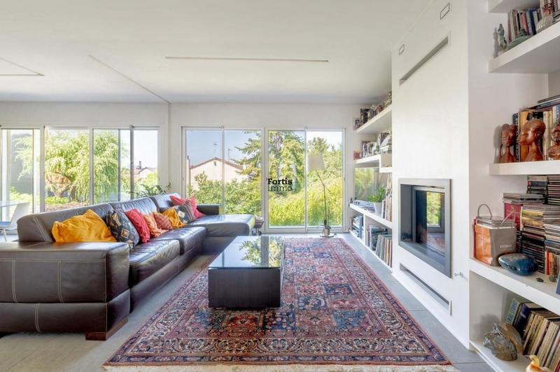 Maison - 230 m² - 6 pièces