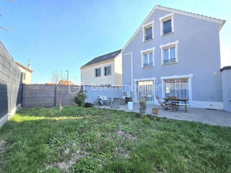 Maison - 118 m² - 5 pièces