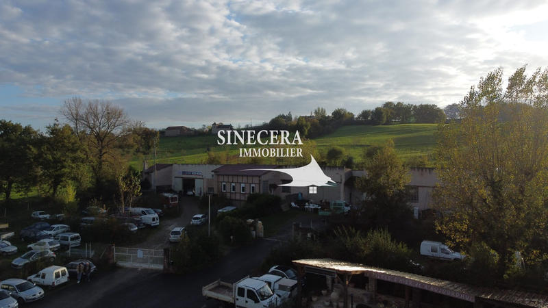 Maison - 450 m² - 20 pièces