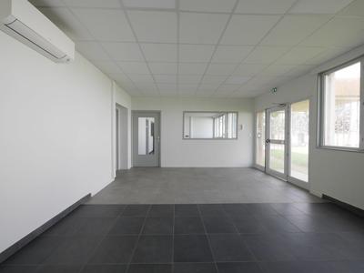 Local d'activités - 246 m² - 3 pièces