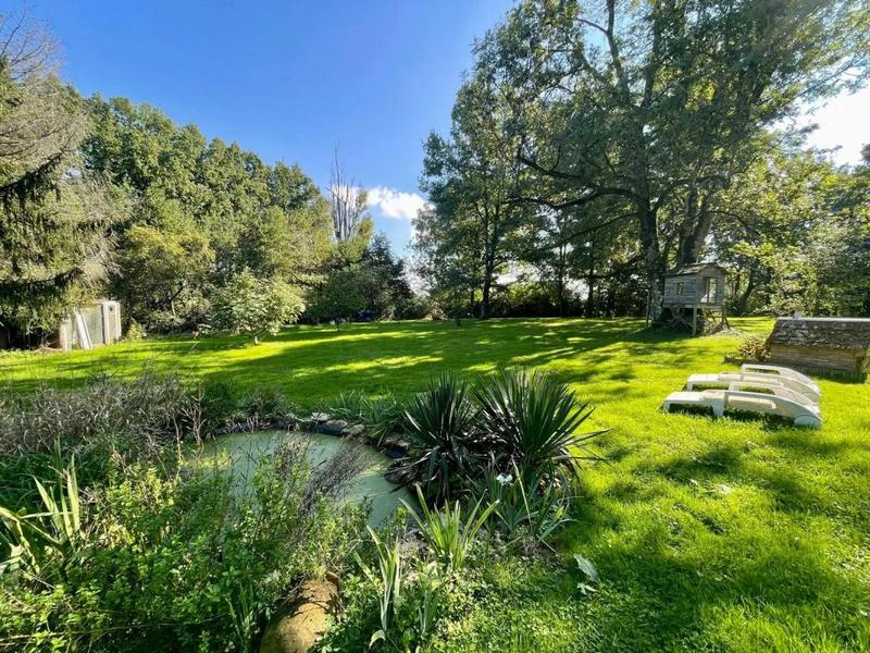 Propriété - 135 m² - 4 pièces