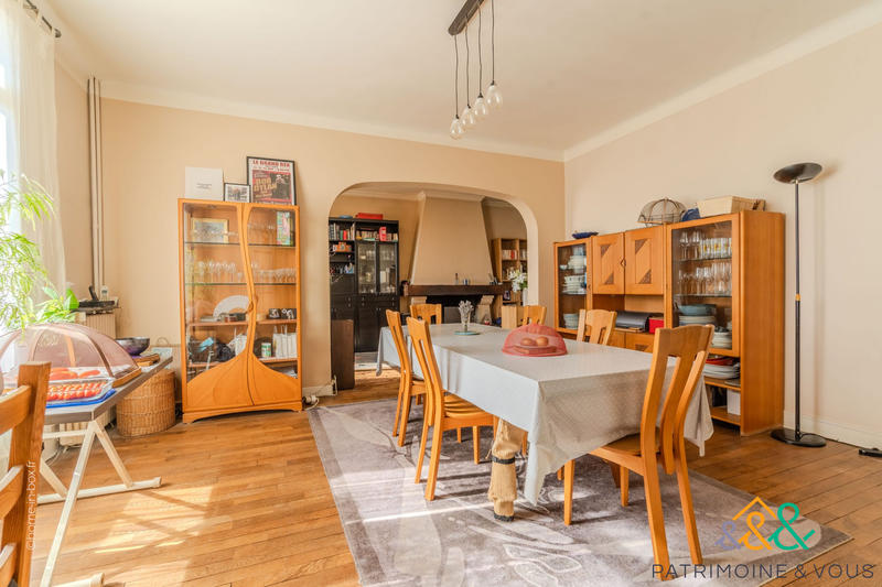 Maison traditionnelle - 150 m² - 7 pièces