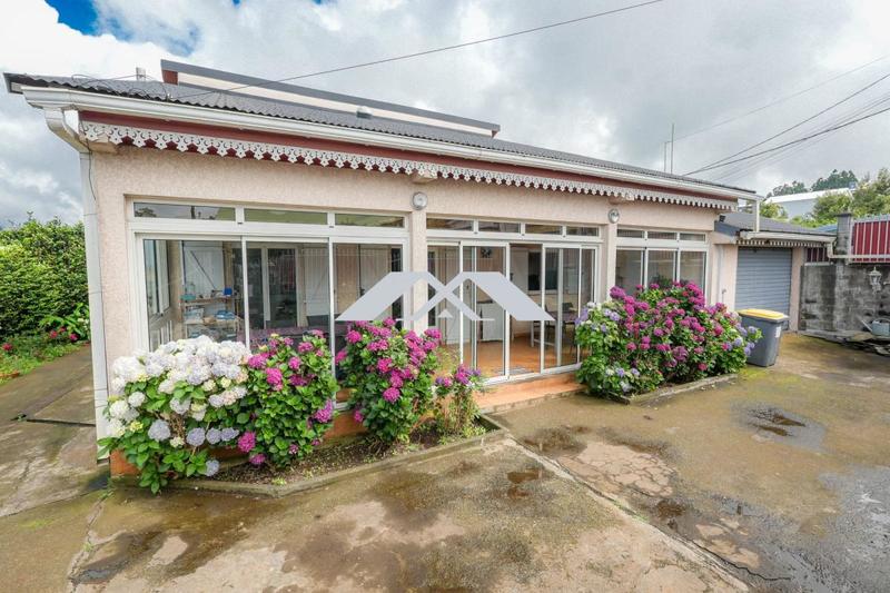 Villa - 196 m² - 8 pièces