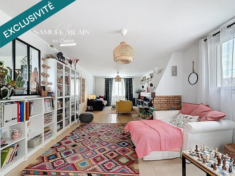 Maison - 240 m² - 10 pièces