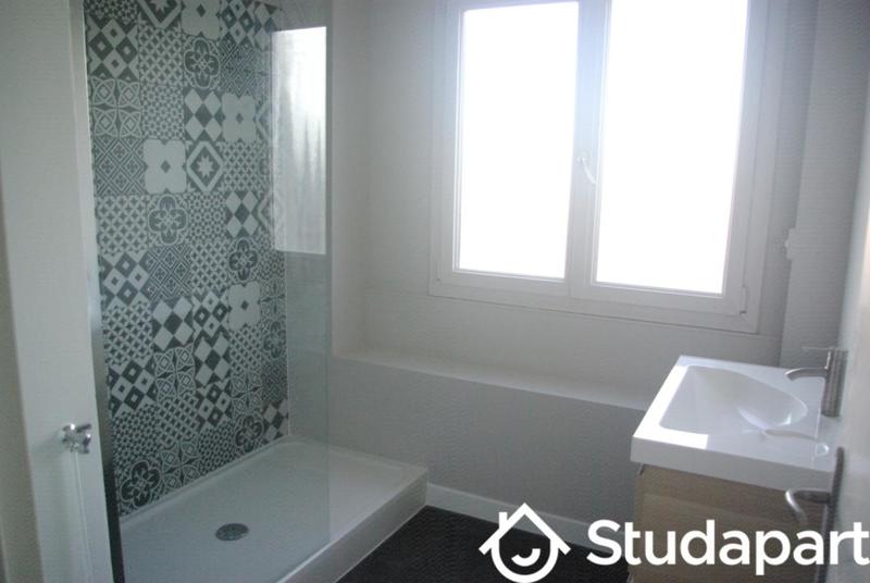 Chambre - 9 m² - 1 pièce