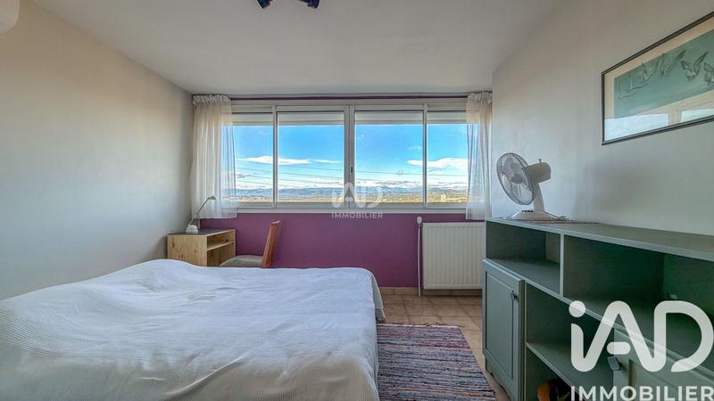 Maison - 202 m² - 8 pièces