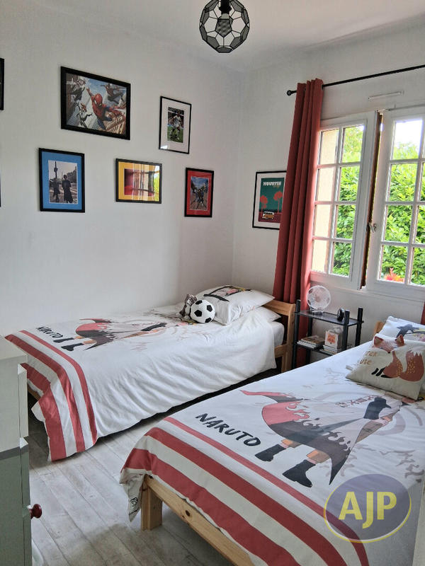 Maison - 135 m² - 6 pièces