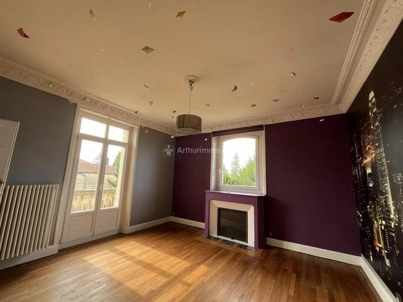 Maison - 323 m² - 10 pièces