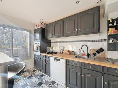 Appartement - 84 m² - 3 pièces