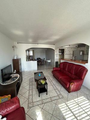 Appartement - 100 m² - 5 pièces