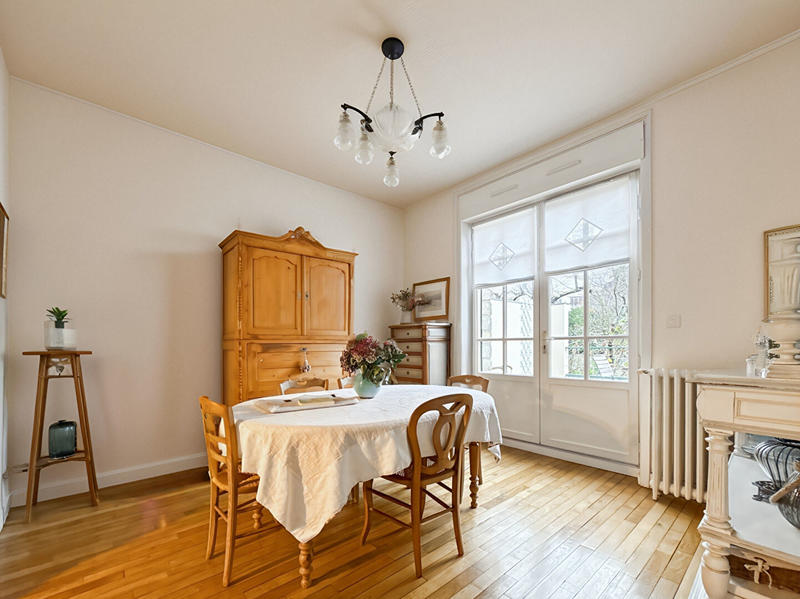 Maison - 152 m² - 7 pièces