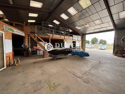 Local d'activités - 865 m²