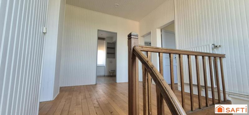 Maison - 275 m² - 11 pièces