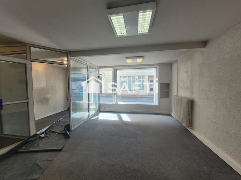 Local commercial - 120 m² - 5 pièces