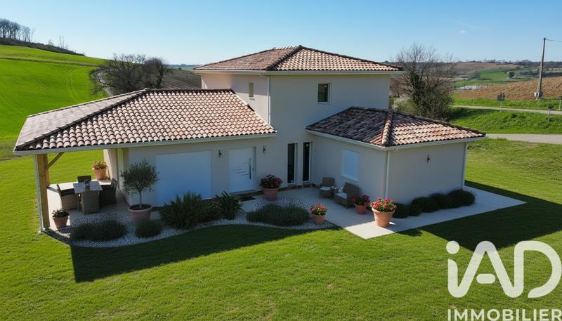 Maison - 160 m² - 5 pièces