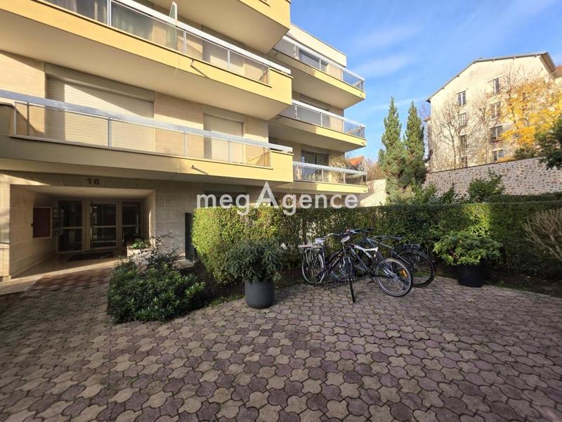 Appartement - 86 m² - 4 pièces