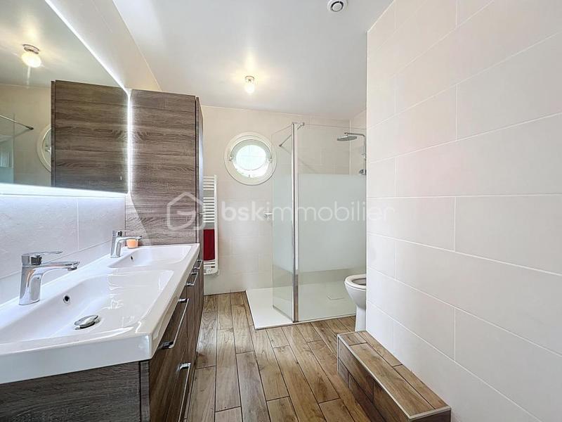 Maison - 107 m² - 6 pièces