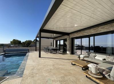 Villa - 318 m² - 7 pièces