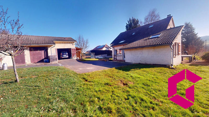 Maison - 160 m² - 8 pièces