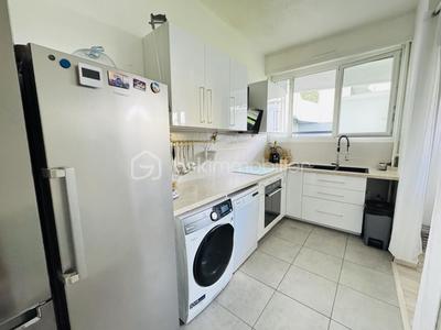 Appartement - 94 m² - 5 pièces